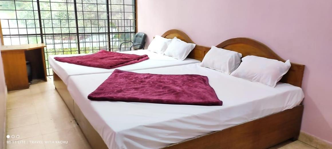 Hotel Nakshatra Ooty Extérieur photo