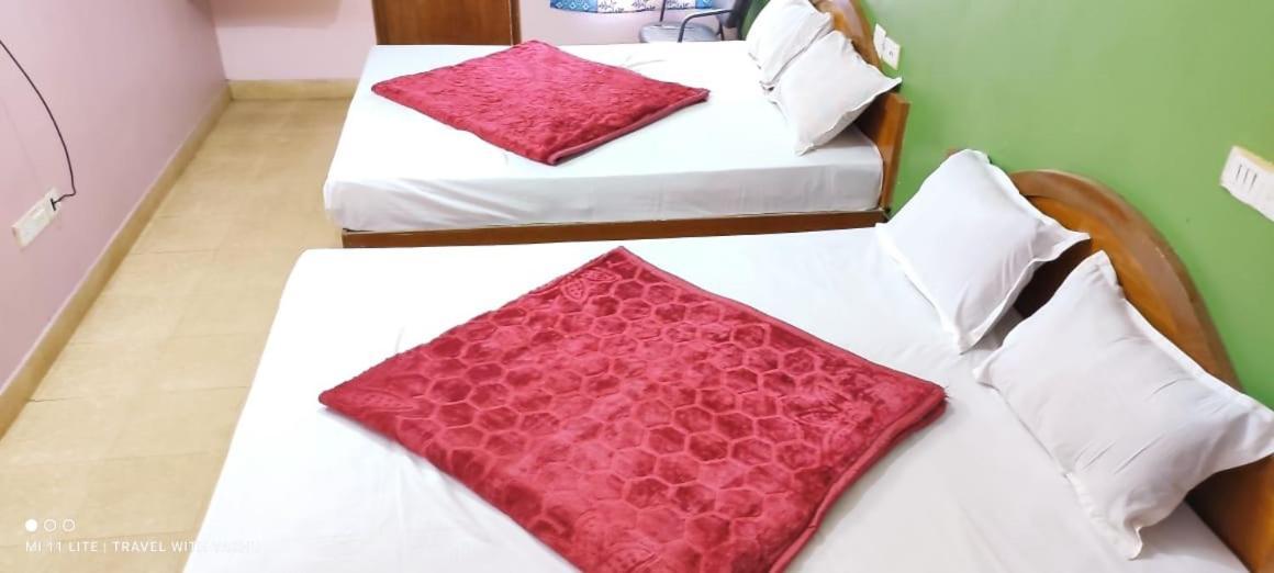 Hotel Nakshatra Ooty Extérieur photo