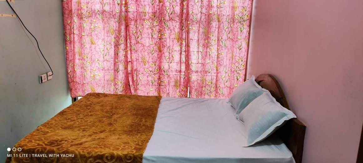 Hotel Nakshatra Ooty Extérieur photo