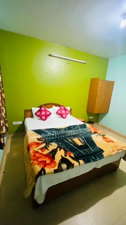 Hotel Nakshatra Ooty Extérieur photo