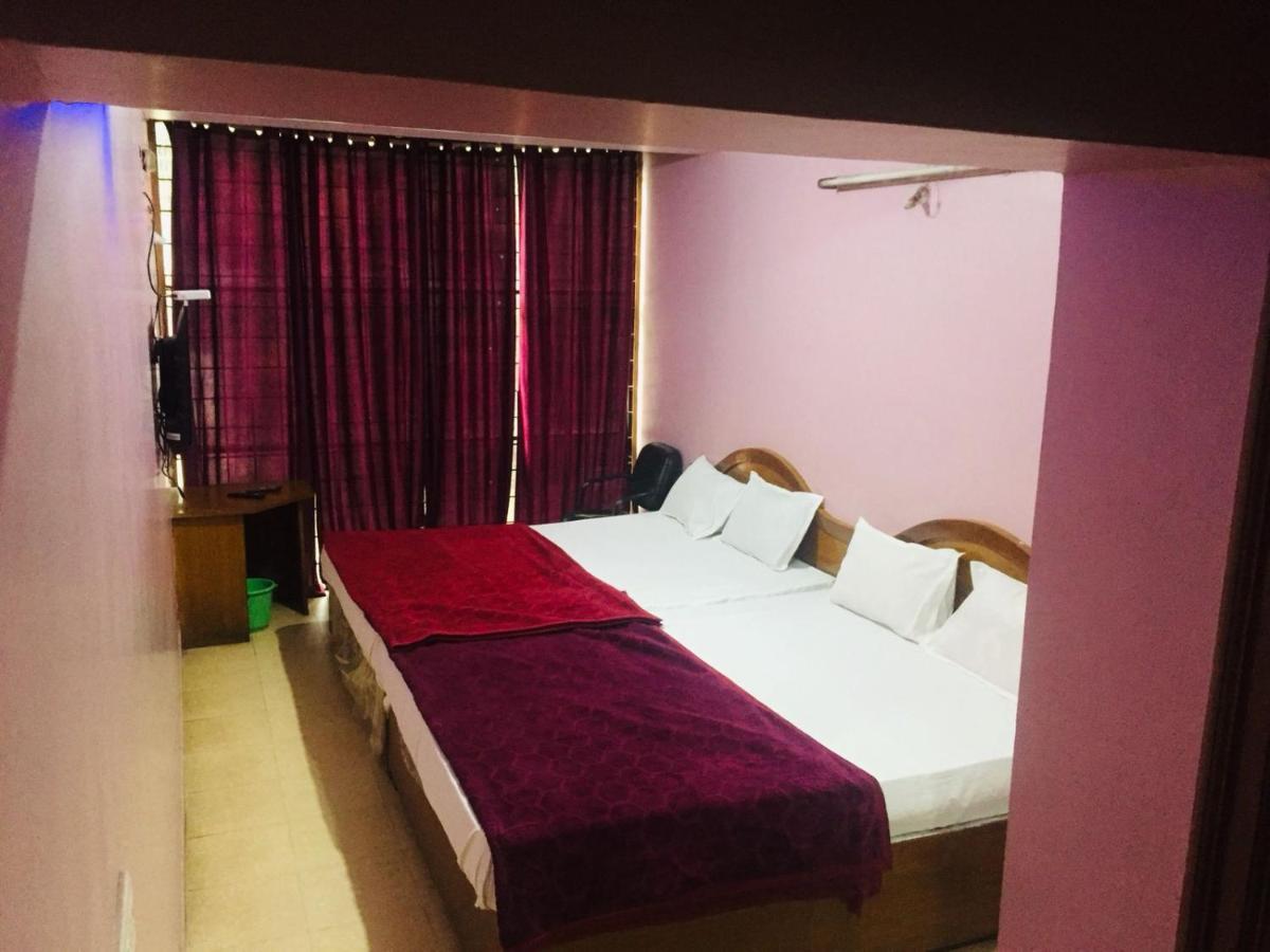 Hotel Nakshatra Ooty Extérieur photo