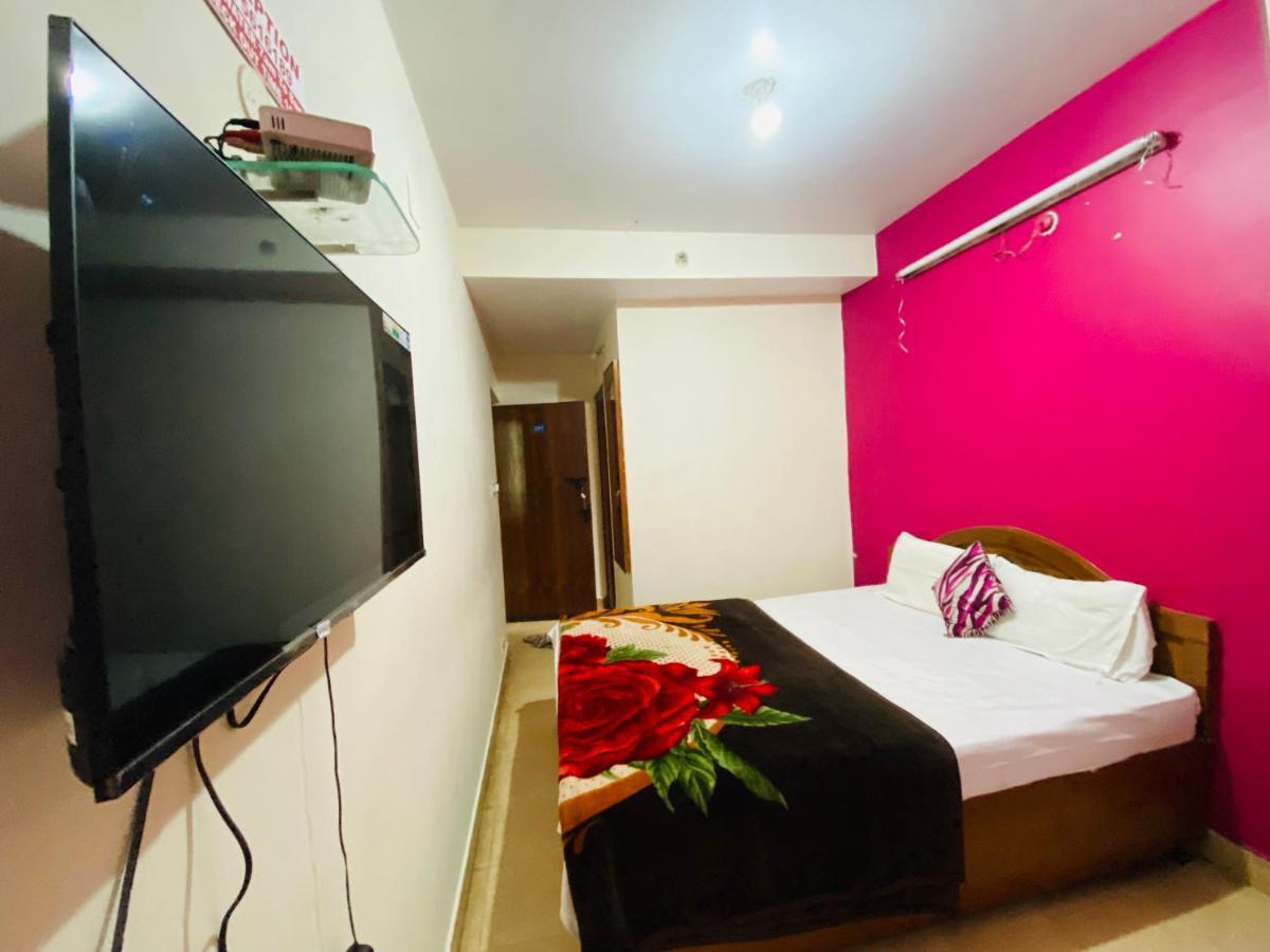 Hotel Nakshatra Ooty Extérieur photo